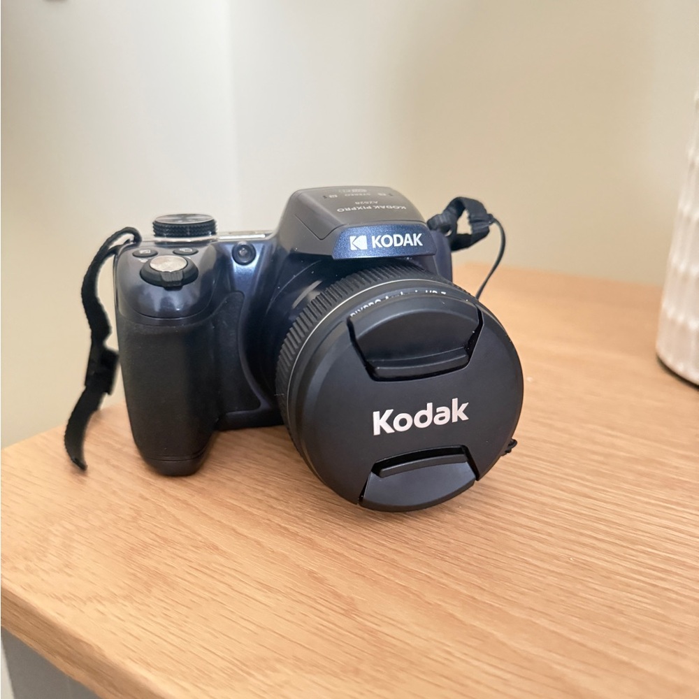 Kodak PIXPRO AZ528 Digital Camera